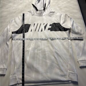 Nike Men's White and Black Lightweight Hoodie